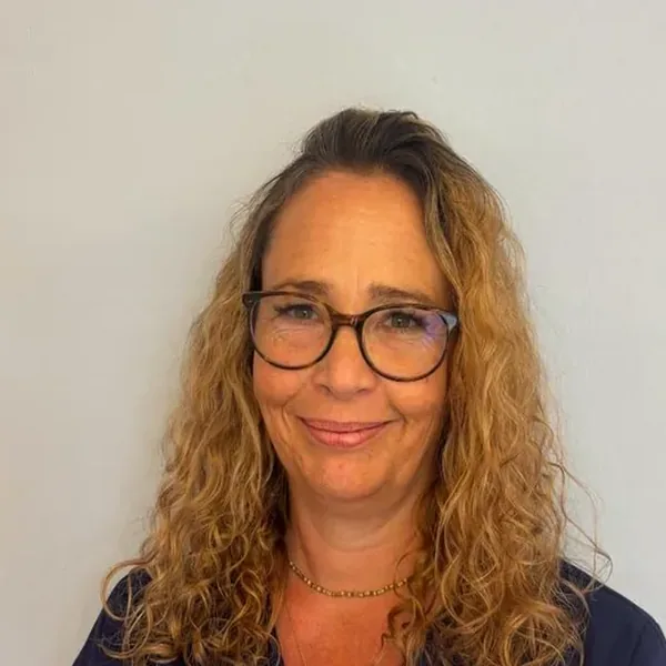 Annette Schär